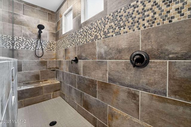 13370 N Cape Marigold Drive, Oro Valley, AZ 85755