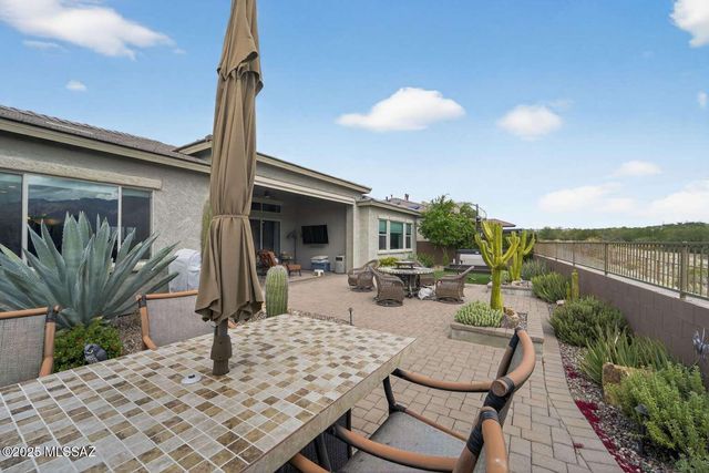 13370 N Cape Marigold Drive, Oro Valley, AZ 85755