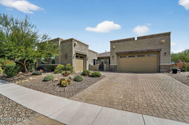 13370 N Cape Marigold Drive, Oro Valley, AZ 85755