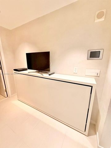 17121 Collins Ave 1207, Sunny Isles Beach, FL 33160