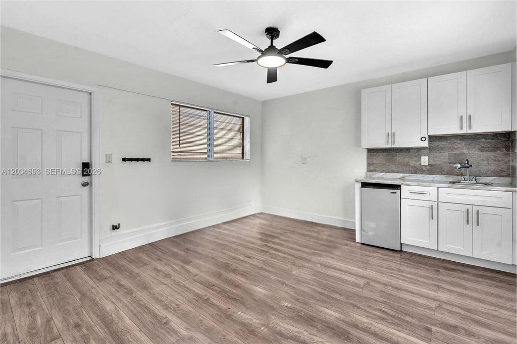 327 NE 55th St STUDIO, Miami, FL 33137