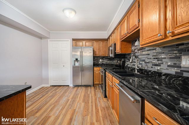 42109 Hidden Brook Drive, Clinton Twp, MI 48038