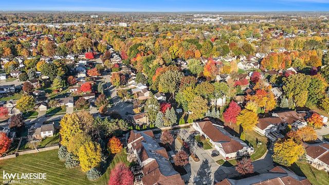 42109 Hidden Brook Drive, Clinton Twp, MI 48038