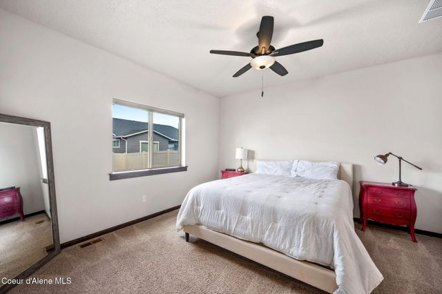 4302 N DONOVAN LN, Post Falls, ID 83854