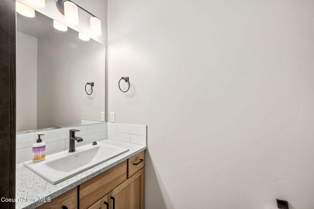 4302 N DONOVAN LN, Post Falls, ID 83854
