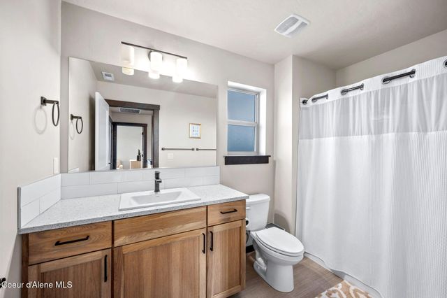 4302 N DONOVAN LN, Post Falls, ID 83854