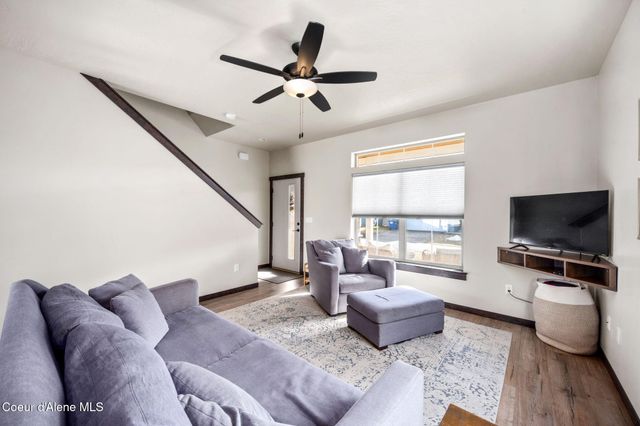 4302 N DONOVAN LN, Post Falls, ID 83854