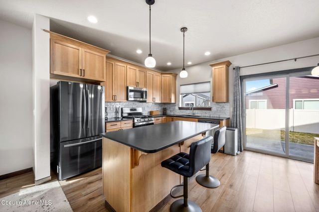 4302 N DONOVAN LN, Post Falls, ID 83854