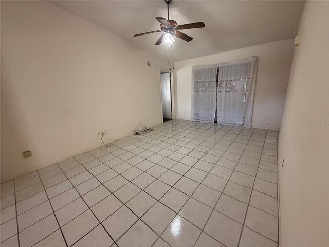 15165 SW 39TH CIRCLE, Ocala, FL 34473
