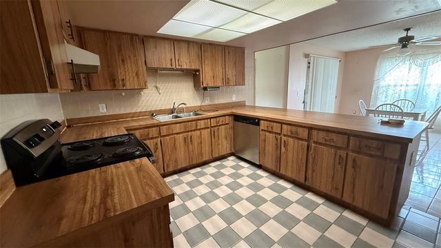 15165 SW 39TH CIRCLE, Ocala, FL 34473
