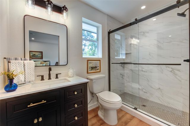 11 E O'bryant, Bellville, TX 77418