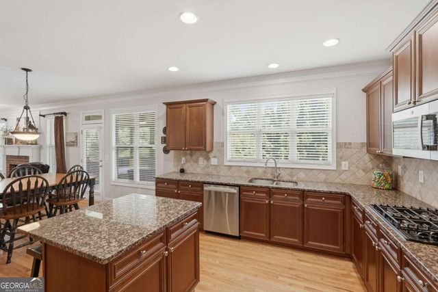 6107 Stillwater Place, Flowery Branch, GA 30542
