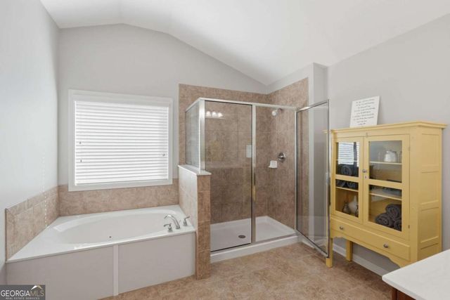 6107 Stillwater Place, Flowery Branch, GA 30542