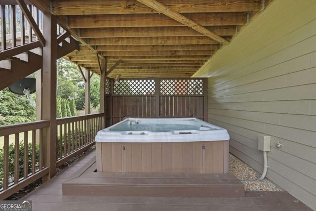 6107 Stillwater Place, Flowery Branch, GA 30542