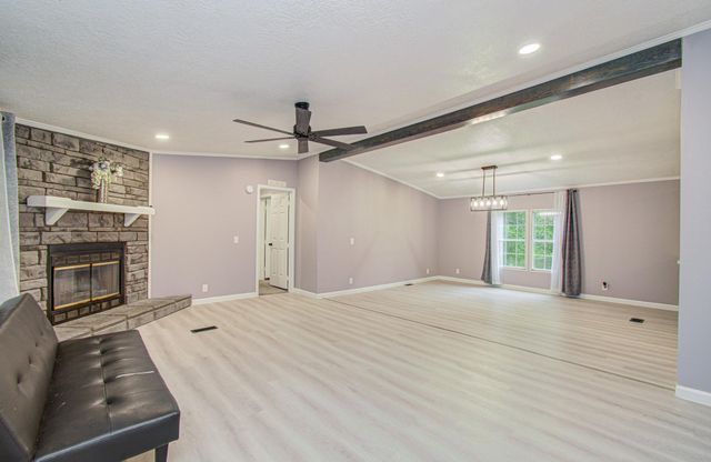 272 Lone Pine Drive, Huffman, TX 77336