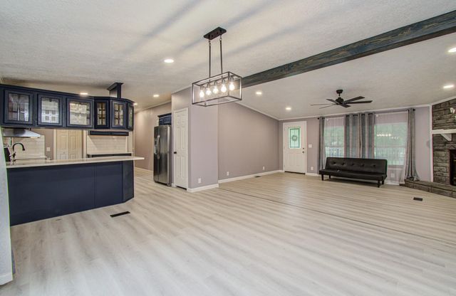 272 Lone Pine Drive, Huffman, TX 77336
