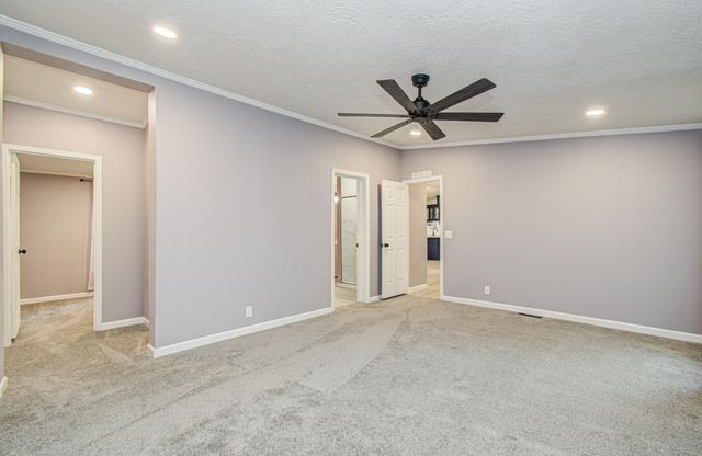 272 Lone Pine Drive, Huffman, TX 77336