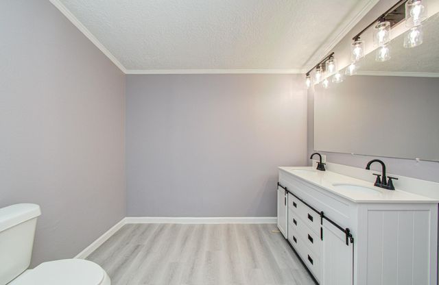 272 Lone Pine Drive, Huffman, TX 77336