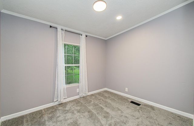 272 Lone Pine Drive, Huffman, TX 77336