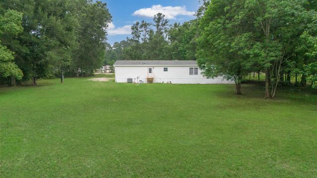 272 Lone Pine Drive, Huffman, TX 77336