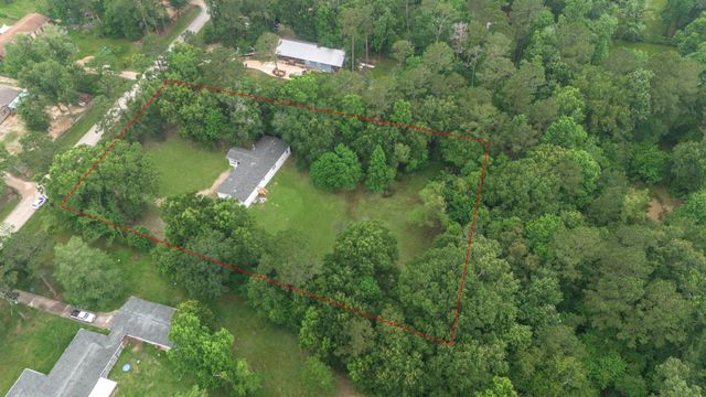 272 Lone Pine Drive, Huffman, TX 77336