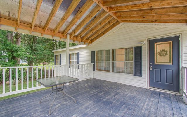 272 Lone Pine Drive, Huffman, TX 77336