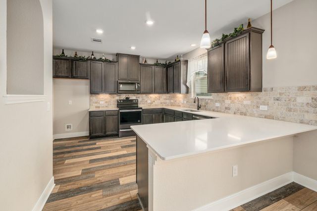 6212 Conestoga Wagon WAY, Del Valle, TX 78617