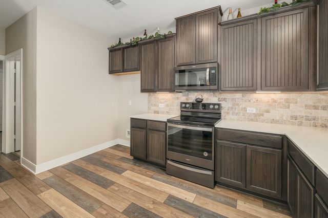 6212 Conestoga Wagon WAY, Del Valle, TX 78617