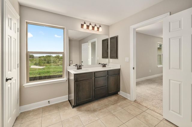 6212 Conestoga Wagon WAY, Del Valle, TX 78617