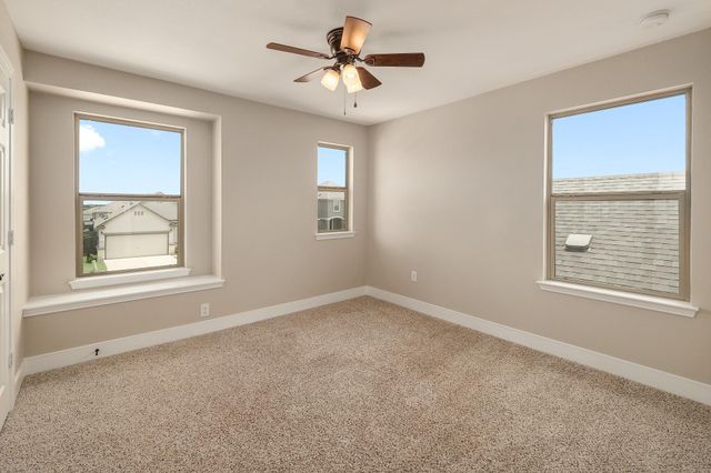 6212 Conestoga Wagon WAY, Del Valle, TX 78617