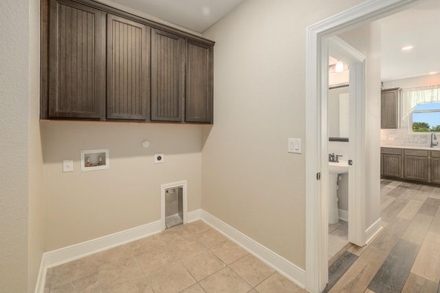 6212 Conestoga Wagon WAY, Del Valle, TX 78617