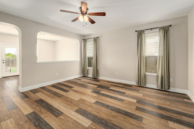 6212 Conestoga Wagon WAY, Del Valle, TX 78617