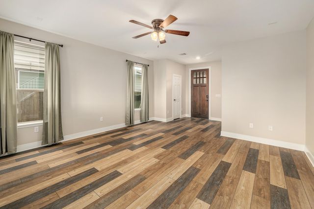 6212 Conestoga Wagon WAY, Del Valle, TX 78617