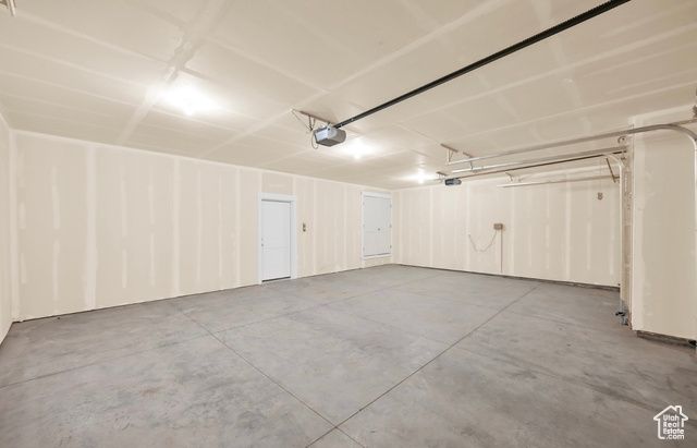 4409 S 850 W, Riverdale, UT 84405