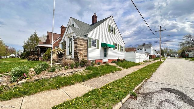 275 E 210th Street, Euclid, OH 44123