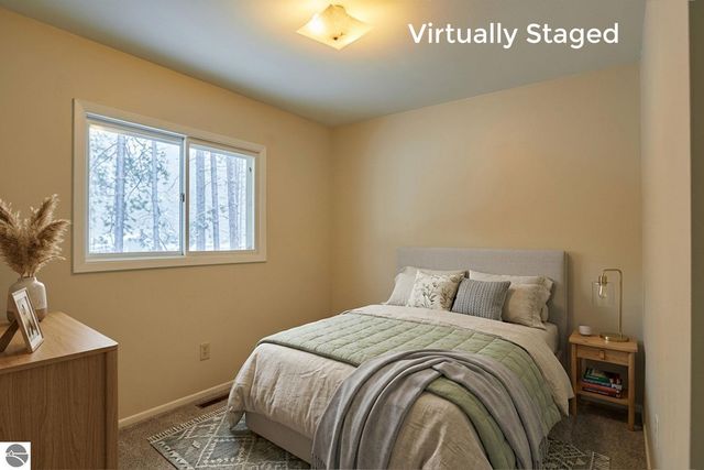 4619 Lakepine Drive, Traverse City, MI 49685