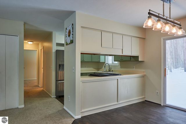 4619 Lakepine Drive, Traverse City, MI 49685