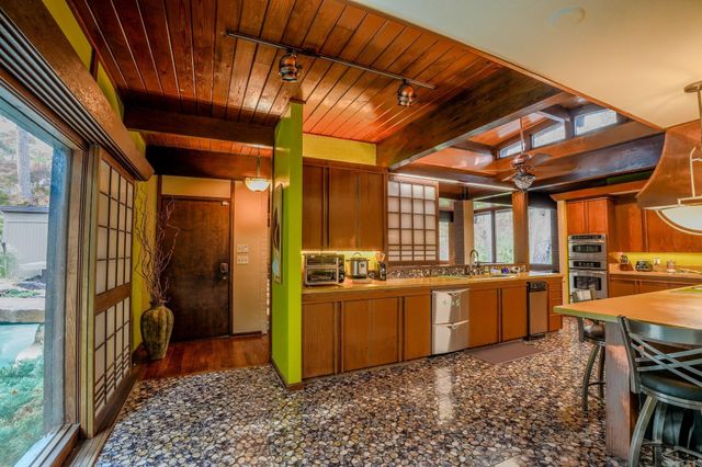 21 River Valley Road, Little Rock, AR 72227