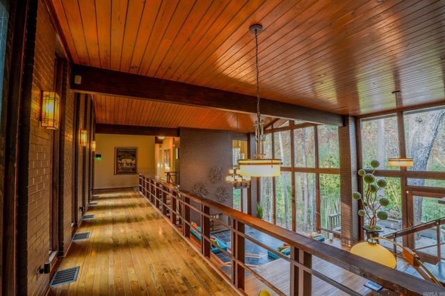 21 River Valley Road, Little Rock, AR 72227