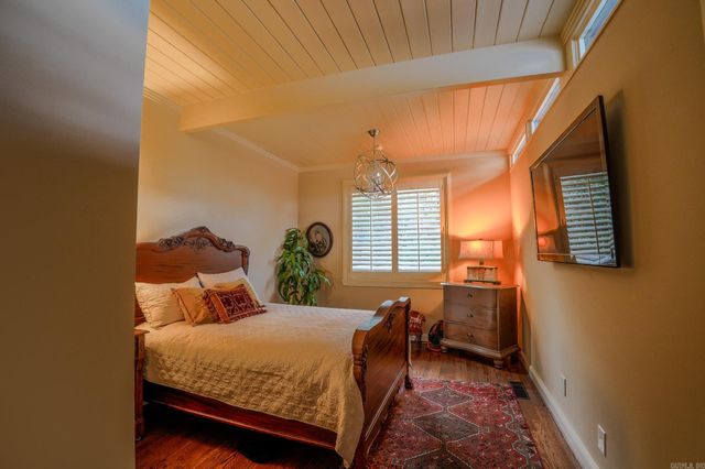 21 River Valley Road, Little Rock, AR 72227