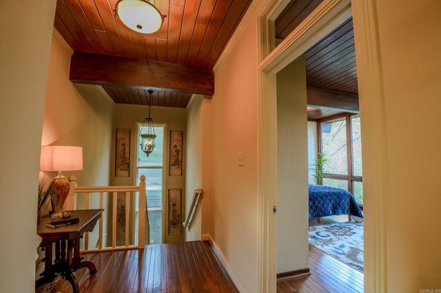 21 River Valley Road, Little Rock, AR 72227