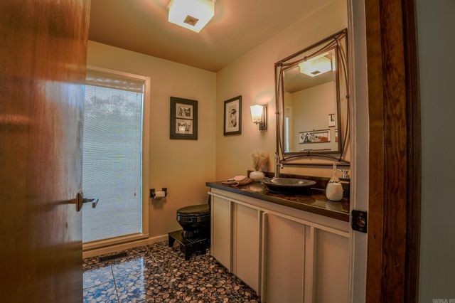 21 River Valley Road, Little Rock, AR 72227