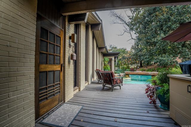 21 River Valley Road, Little Rock, AR 72227