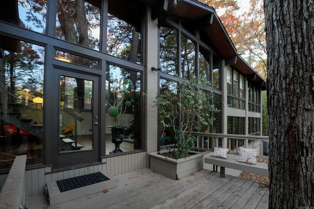 21 River Valley Road, Little Rock, AR 72227