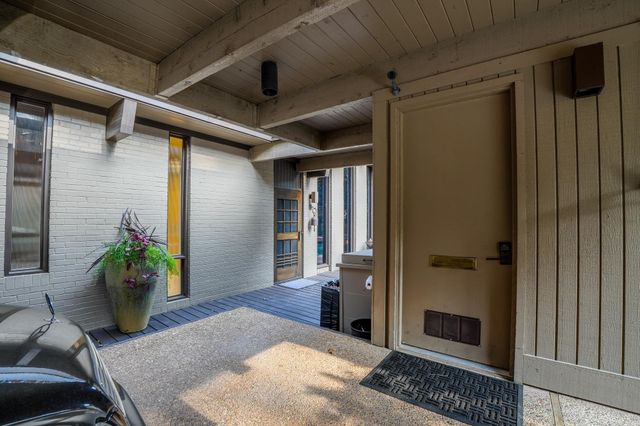 21 River Valley Road, Little Rock, AR 72227