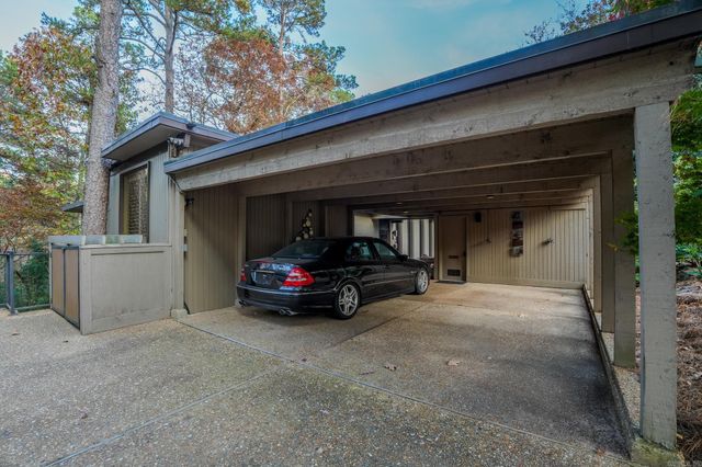 21 River Valley Road, Little Rock, AR 72227