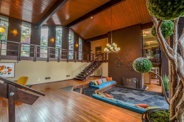 21 River Valley Road, Little Rock, AR 72227