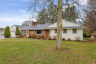 5 Callingham Road, Pittsford, NY 14534