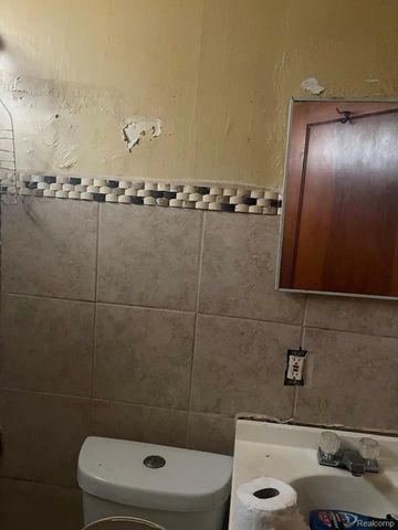 12123 Grandmont Avenue, Detroit, MI 48227