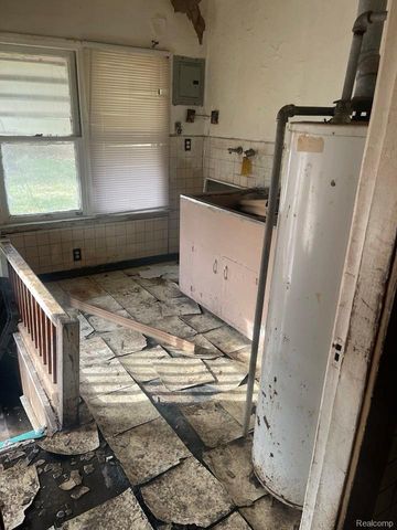 12123 Grandmont Avenue, Detroit, MI 48227